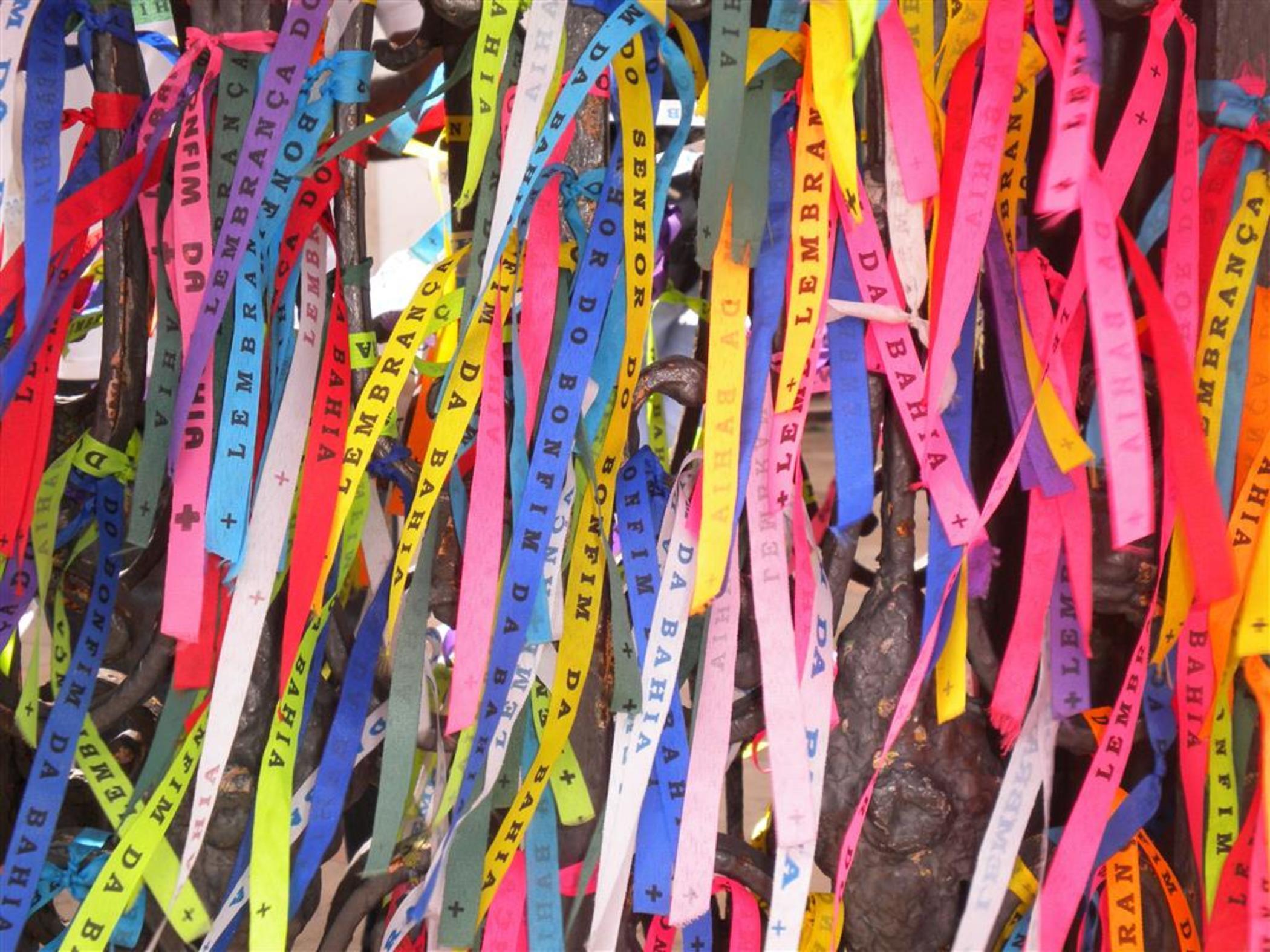 Wish Hotel Da Bahia Salvador da Bahia Exterior foto Wristbands at a music festival