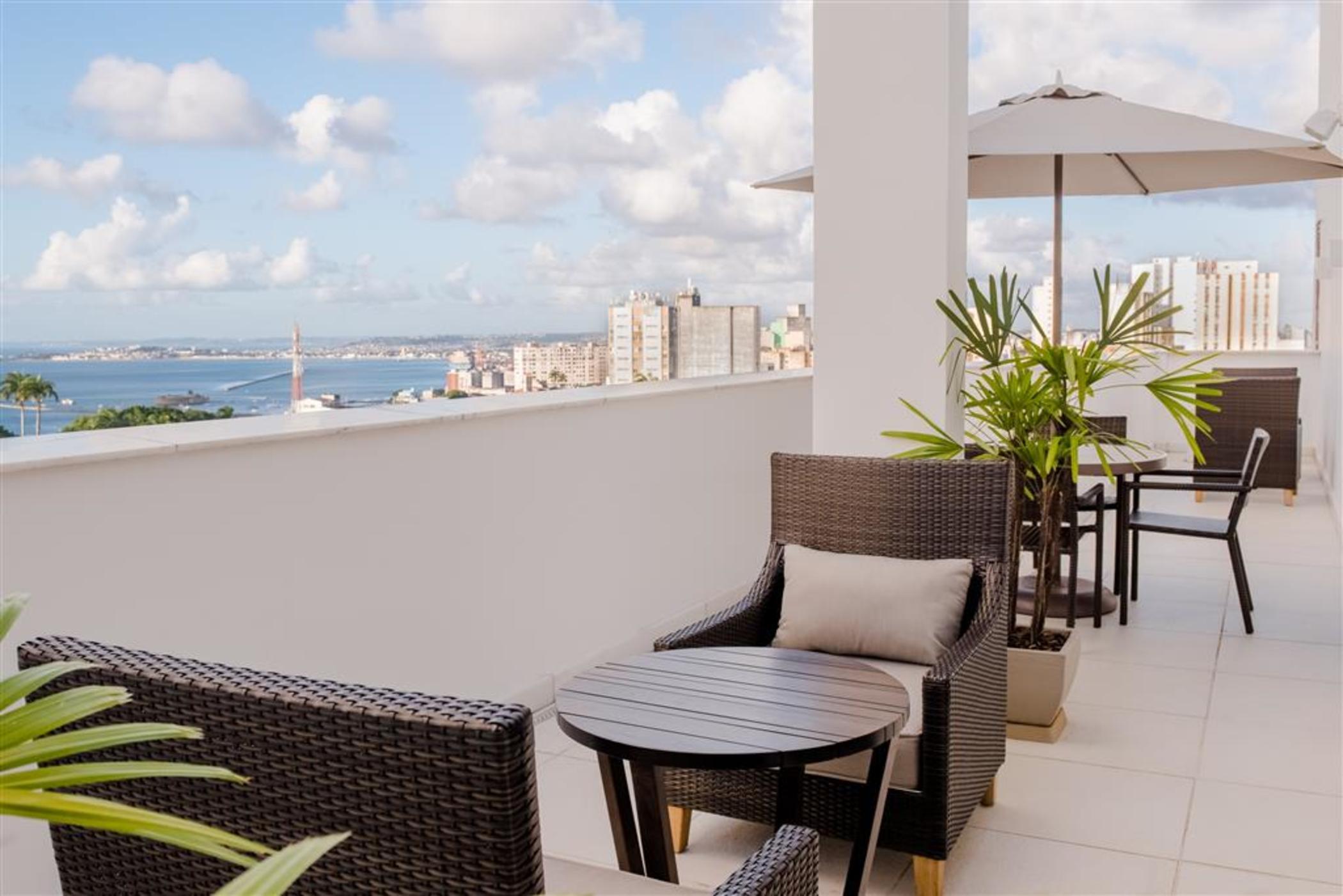 Wish Hotel Da Bahia Salvador da Bahia Exterior foto View from the hotel