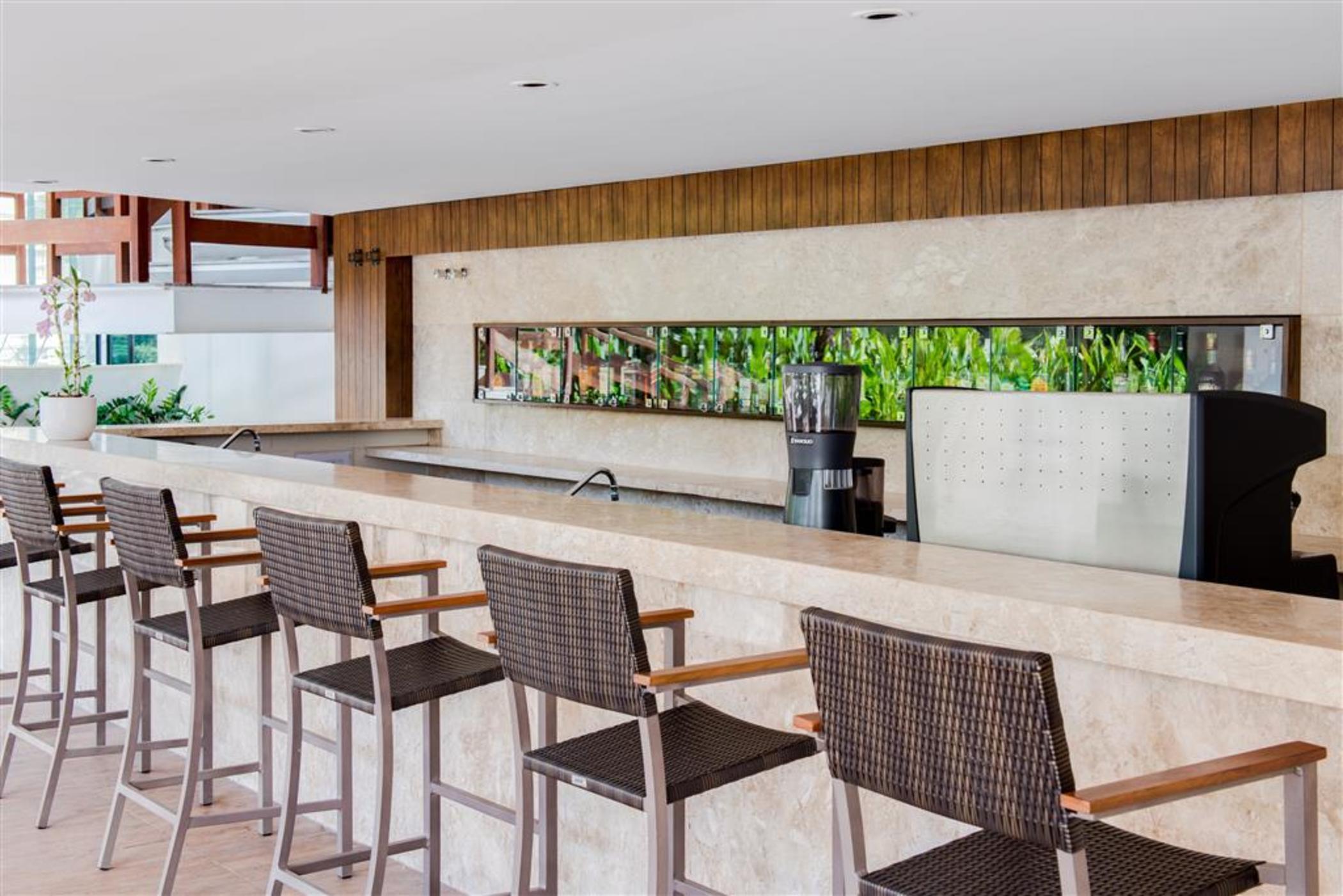 Wish Hotel Da Bahia Salvador da Bahia Exterior foto The bar at the 19th floor